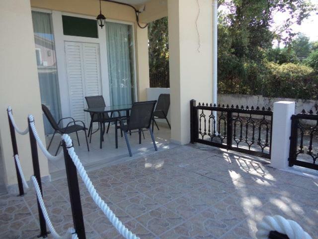 Katerina Apartments Near The Sea Agios Sostis  Exterior foto